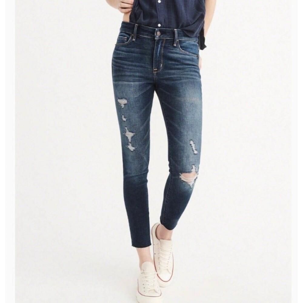 Abercrombie and Fitch Harper Ankle Jeans Size 26/2
